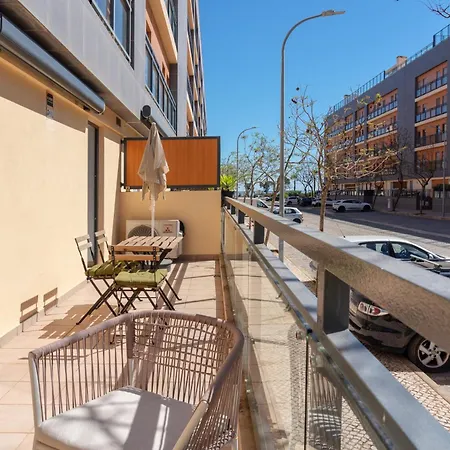 Privilege Ida With Rooftop Pool, Village Marina -