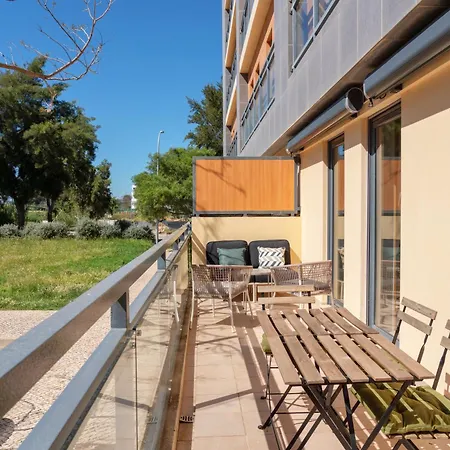 Privilege Ida With Rooftop Pool, Village Marina -